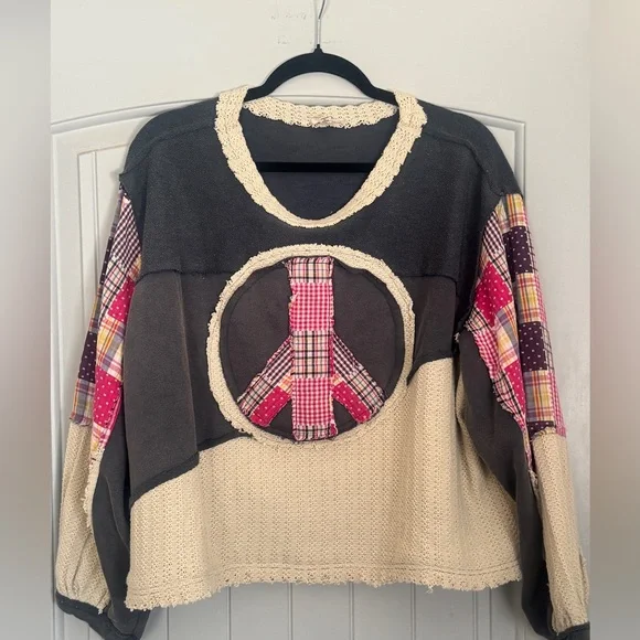 POL Patchwork Peace Sign Top NWOT Boho Cottagecore Festival Pullover - Picture 3 of 13